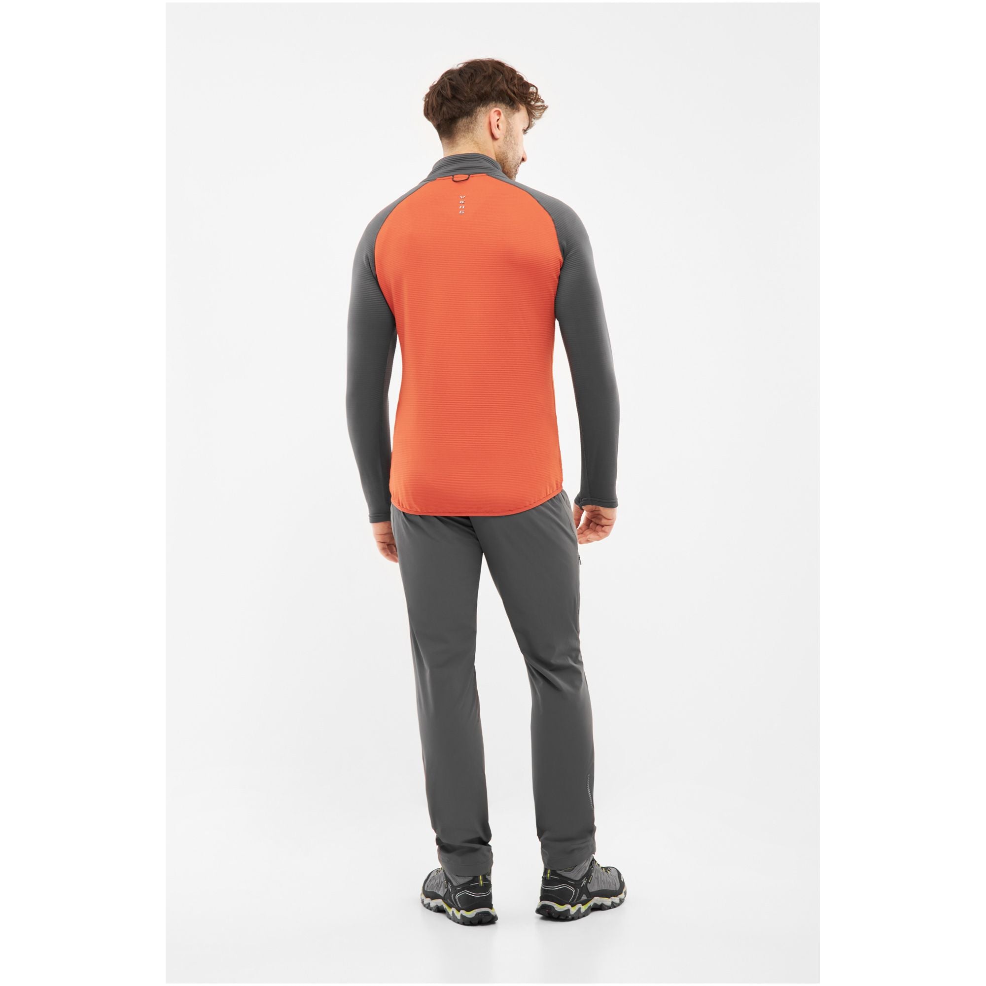 grey / orange